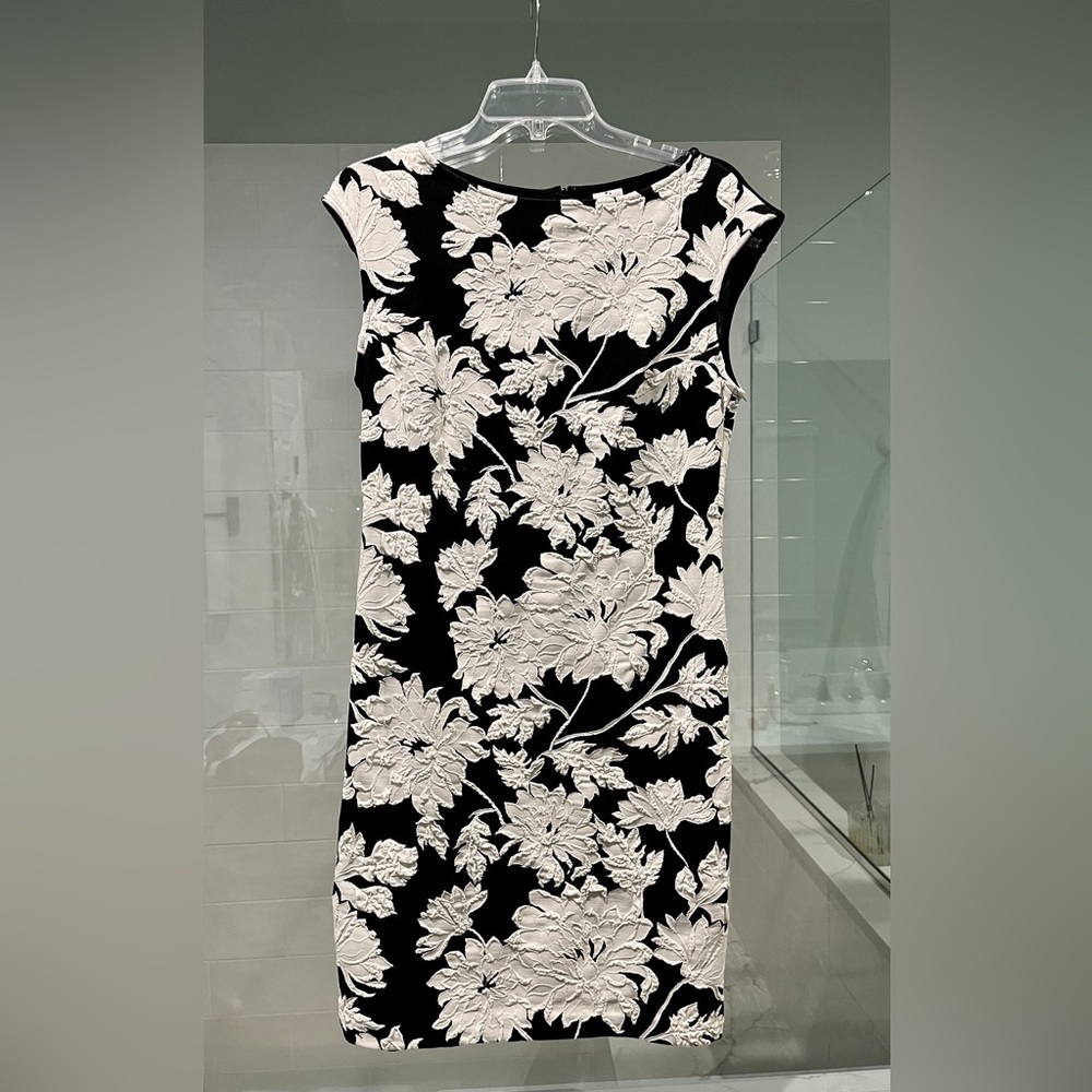 Julia Jordan Dress, Black and White. Size 10